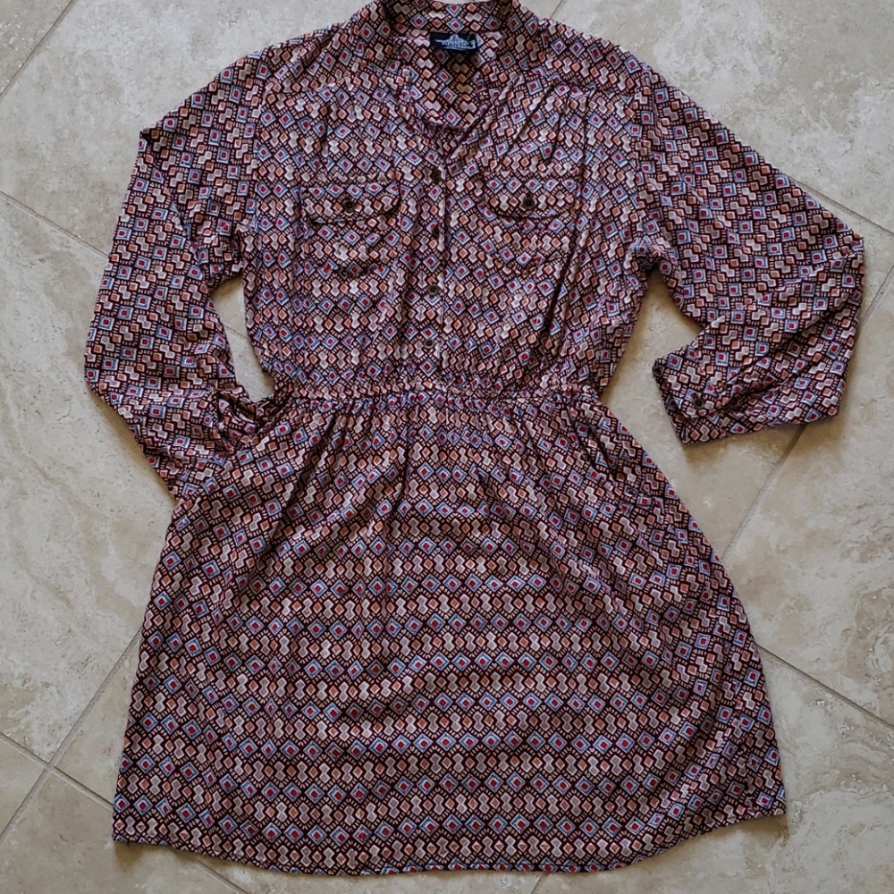 Dress - Picture 2 of 2